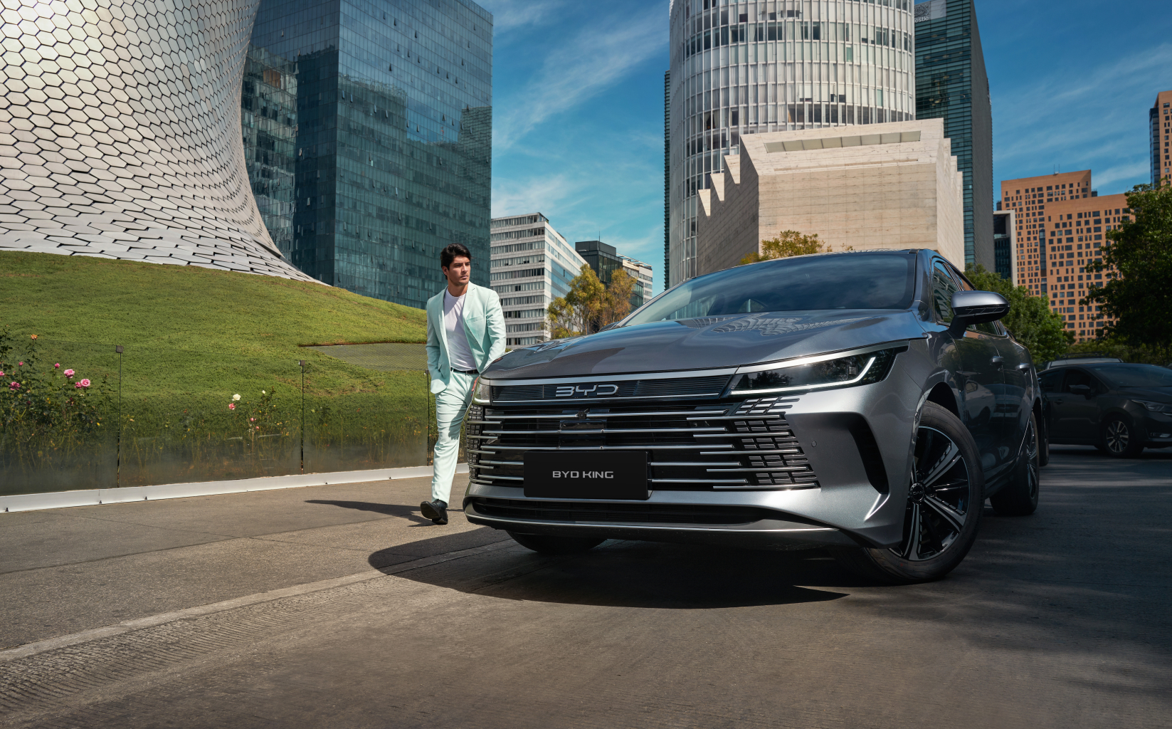 BYD Seal 5 DM-i – Mẫu sedan hybrid đẳng cấp với thiết kế sang trọng, vận hành êm ái và công nghệ DM-i Super Hybrid tiết kiệm vượt trội.