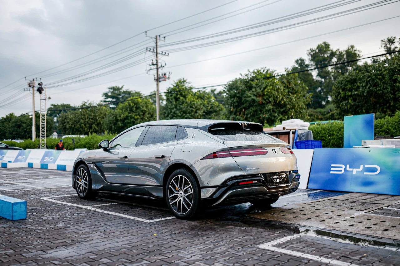 Denza Z9 GT kiểu dáng GT shooting brake sang trọng, thể thao với kích thước lớn vượt trội