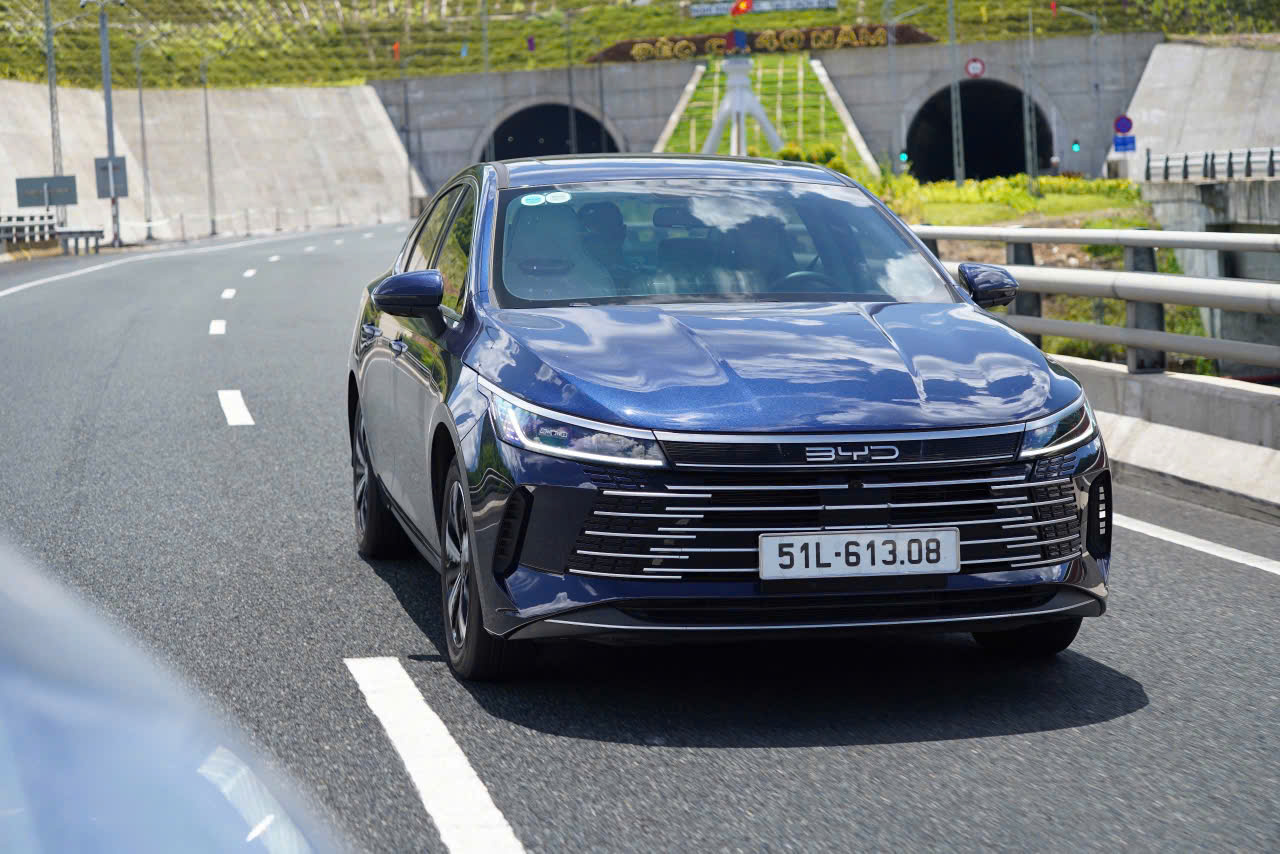 Công nghệ DM-i Super Hybrid giúp BYD Seal 5 tiết kiệm nhiên liệu chỉ 3,2L/100 km