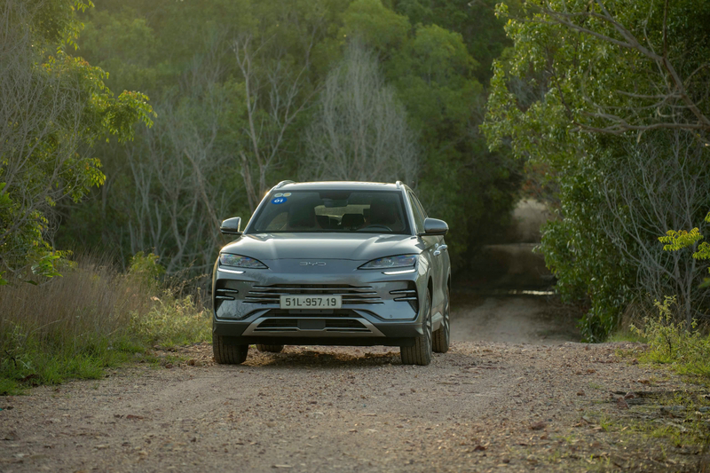 BYD Sealion 6 – Mẫu Xe Plug-in Hybrid Chạy Xa Nhất Việt Nam: Hơn 1.795 Km Chỉ Với 1 Lần Nạp Đầy Nhiên Liệu