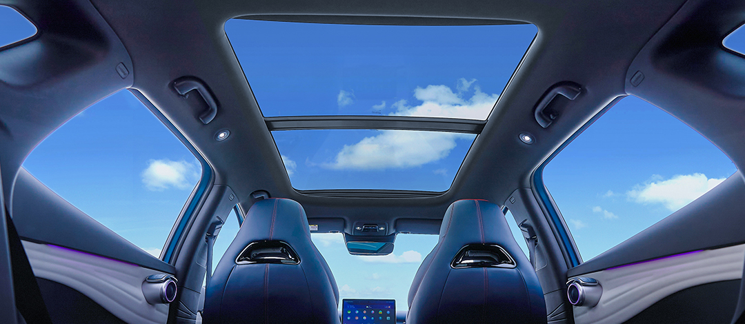 BYD ATTO 3 - Nội thất - Cửa sổ trời toàn cảnh Panorama