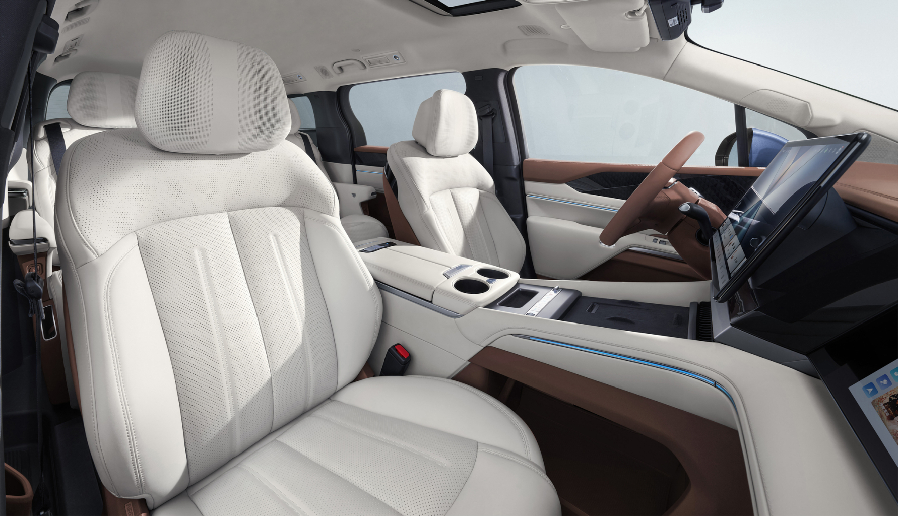 BYD M9 - Nội thất - Khoang lái M9 mở ra không gian điều khiển sang trọng cho giới thượng lưu