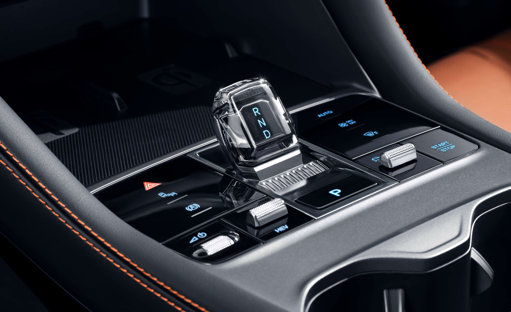 BYD SEALION 6 - Nội thất - Cần số pha lê tinh xảo, đậm chất công nghệ