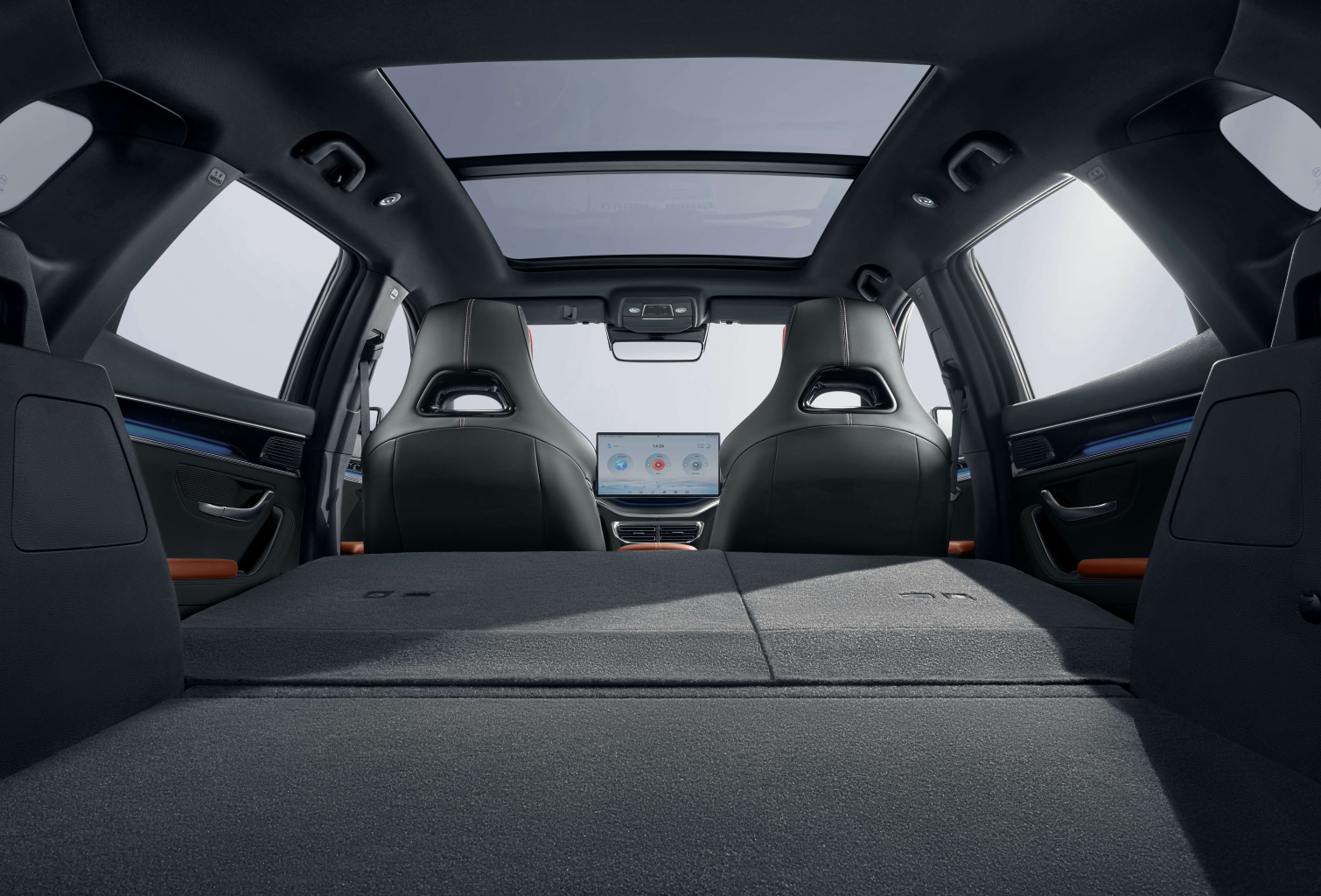 BYD SEALION 6 - Nội thất - Khoang chứa đồ rộng rãi, linh hoạt