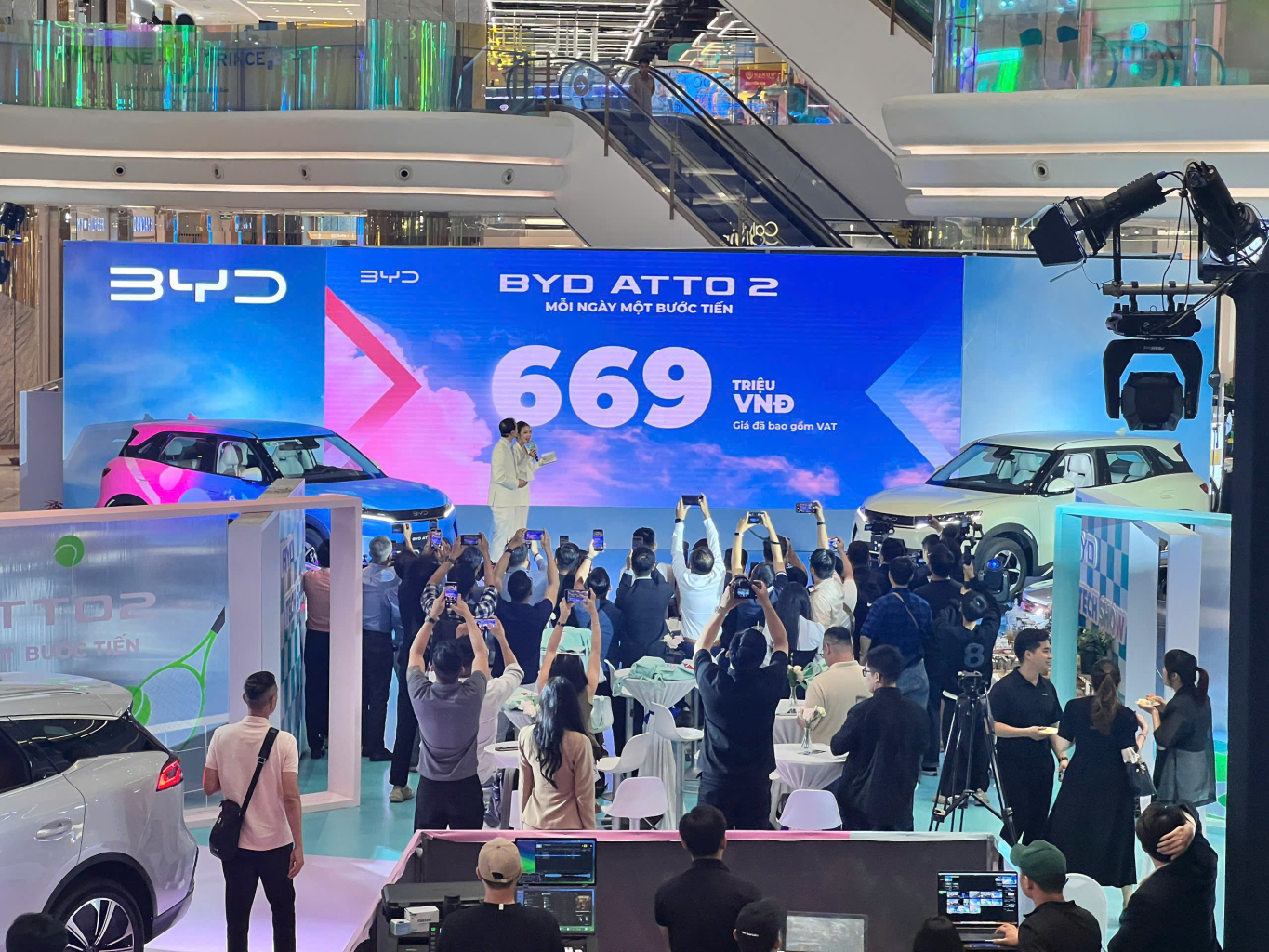 BYD Atto 2 chính thức ra mắt tại Việt Nam với giá 669 triệu đồng